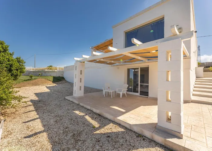 Alba Chiara Вилла *